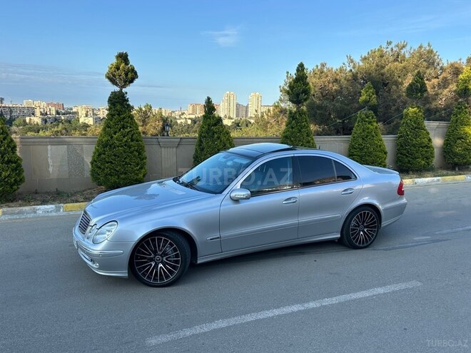 Mercedes E 320-4