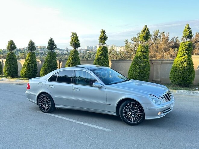 Mercedes E 320-6
