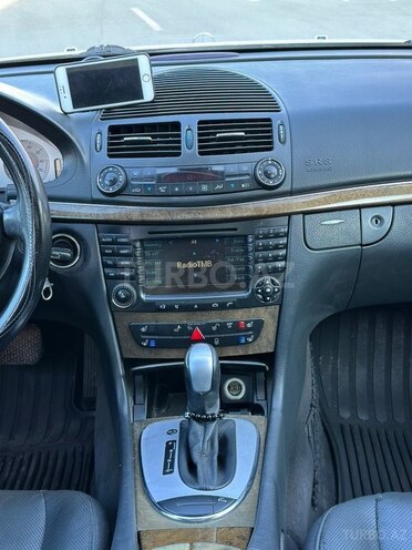 Mercedes E 320-16