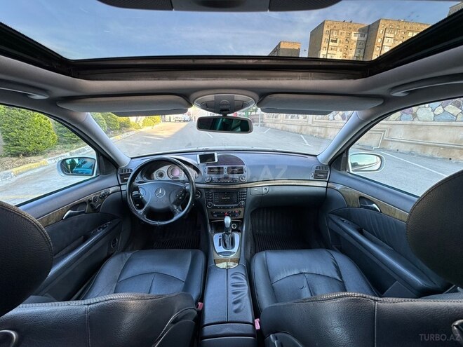 Mercedes E 320-12