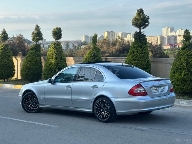 Mercedes E 320-5