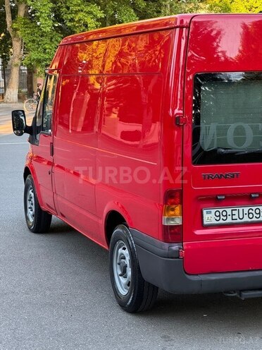 Ford Transit-9