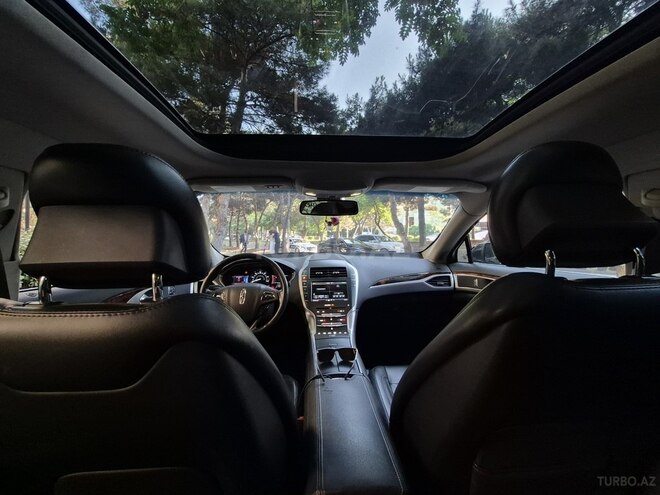 Lincoln MKZ-15