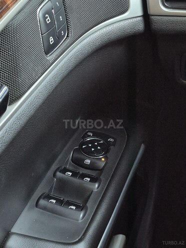 Lincoln MKZ-11