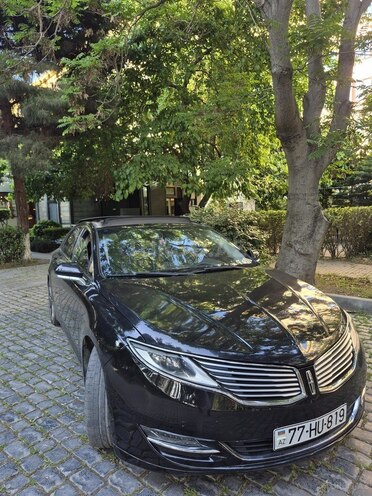Lincoln MKZ-6