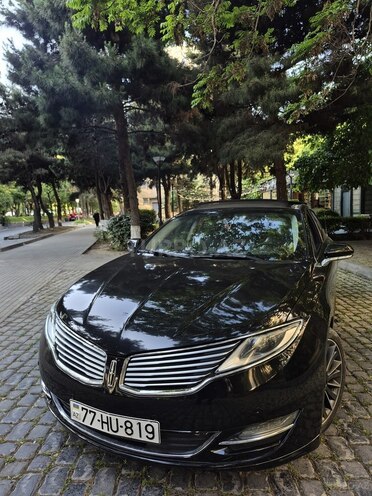 Lincoln MKZ-7