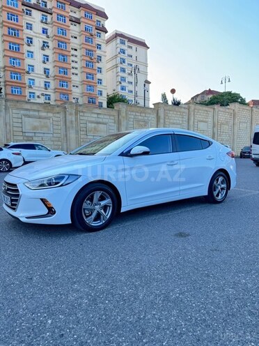 Hyundai Avante-4