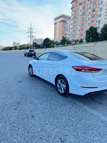 Hyundai Avante-6