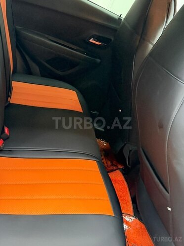 Chevrolet Trax-13
