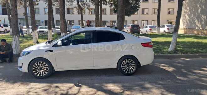 Kia Rio-6