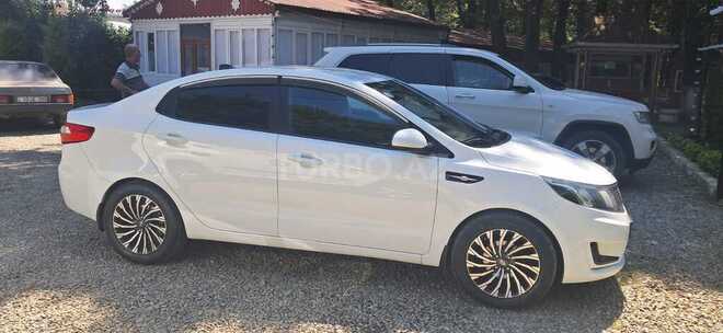 Kia Rio-4