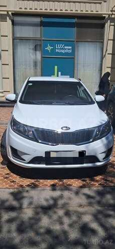 Kia Rio-1