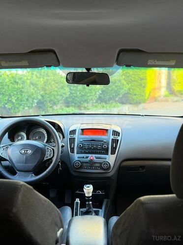 Kia Ceed-9