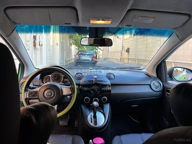 Mazda 2-3
