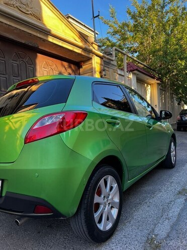 Mazda 2-4