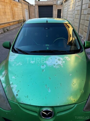 Mazda 2-9