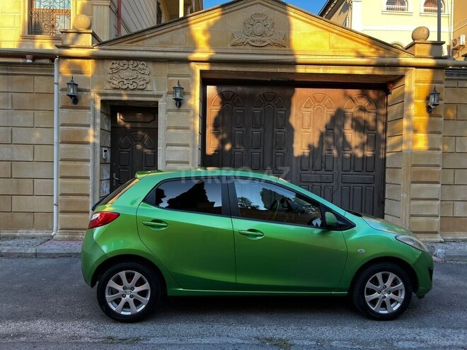 Mazda 2-6