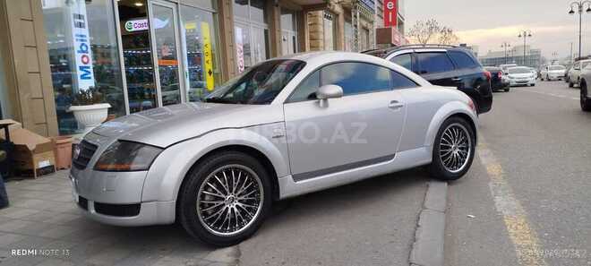 Audi TT-11