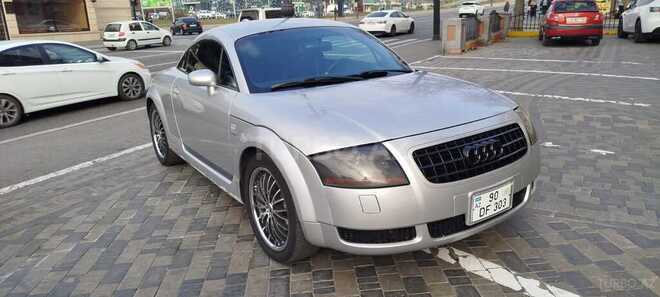 Audi TT-10