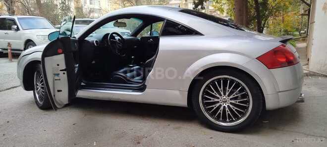 Audi TT-5