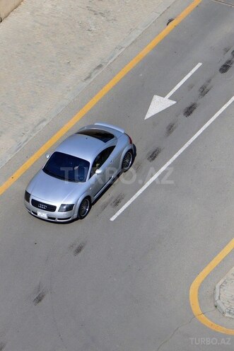 Audi TT-3