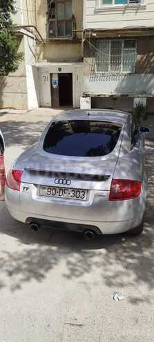 Audi TT-6