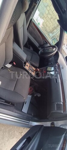 Mercedes E 230-4