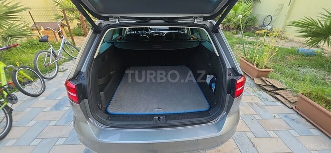 Volkswagen Passat-13