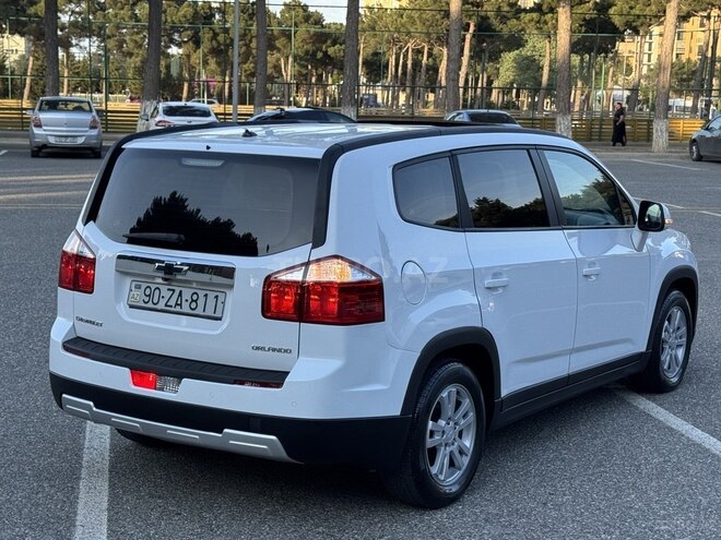 Chevrolet Orlando-6