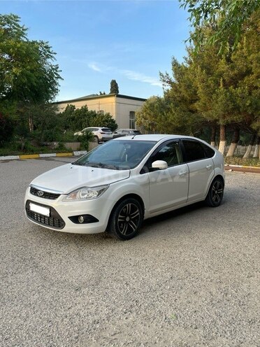 Ford Focus-8