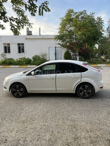 Ford Focus-7