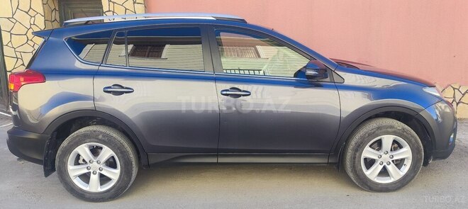 Toyota RAV4-3