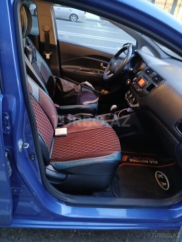Kia Rio-11