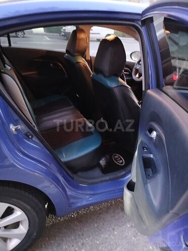 Kia Rio-10