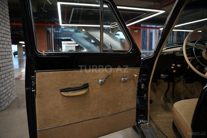GAZ 21 "Volga"-3