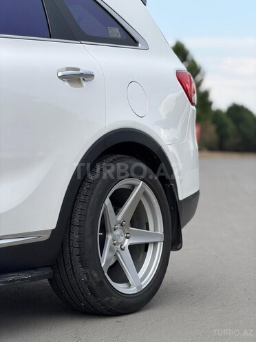 Kia Sorento-10