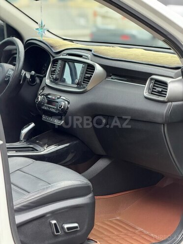 Kia Sorento-21