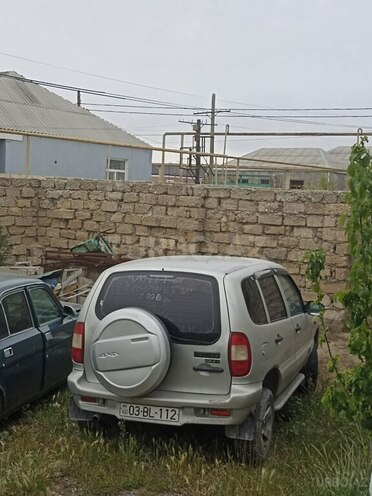 Chevrolet Niva-2