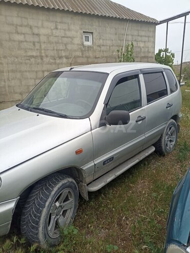 Chevrolet Niva-8
