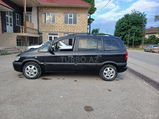Opel Zafira-7