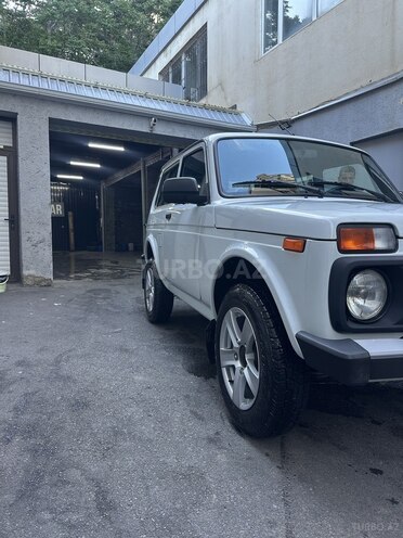 LADA (VAZ) Niva-3