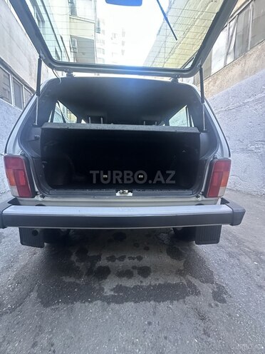 LADA (VAZ) Niva-11
