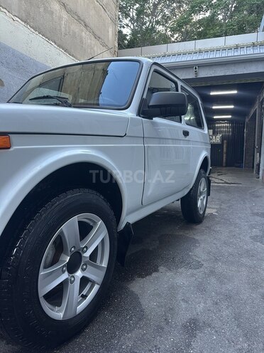 LADA (VAZ) Niva-13