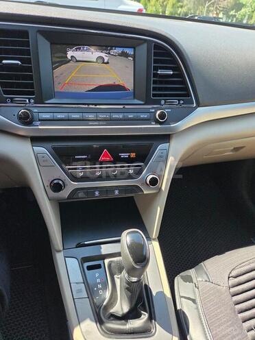 Hyundai Elantra 2016, 105,200 km - 2.0 l - Bakı