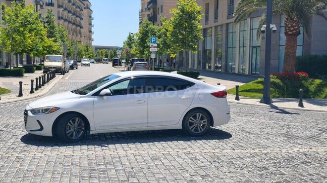 Hyundai Elantra 2016, 105,200 km - 2.0 l - Bakı