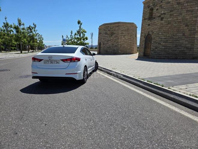 Hyundai Elantra 2016, 105,200 km - 2.0 l - Bakı