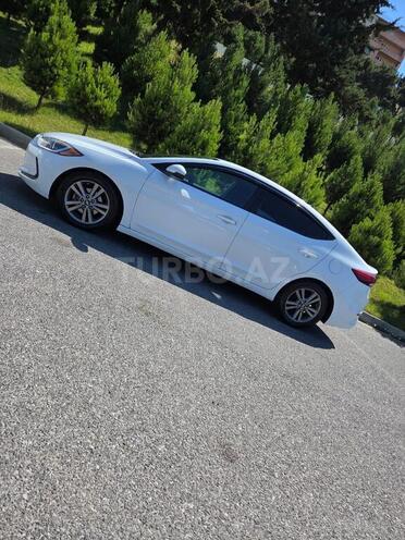 Hyundai Elantra 2016, 105,200 km - 2.0 l - Bakı