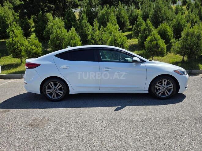 Hyundai Elantra 2016, 105,200 km - 2.0 l - Bakı