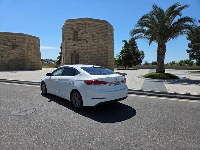 Hyundai Elantra 2016, 105,200 km - 2.0 l - Bakı