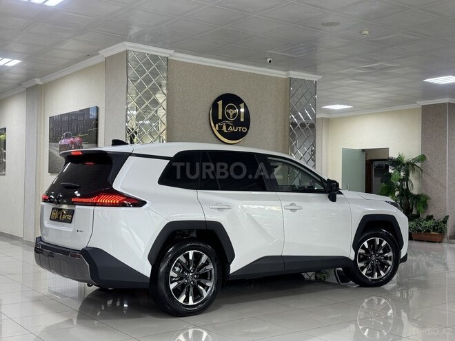 Toyota RAV4-5